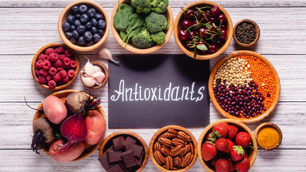天然の抗酸化物質：体を保護する方法とその入手場所